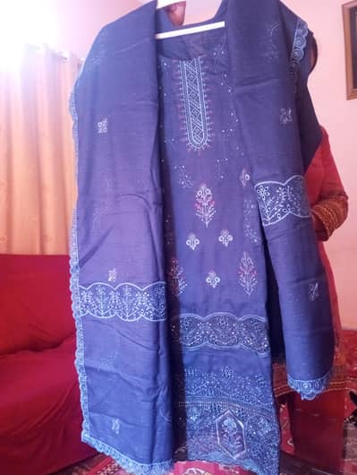 Zaibaish Lawn Stitch Suit On Sale