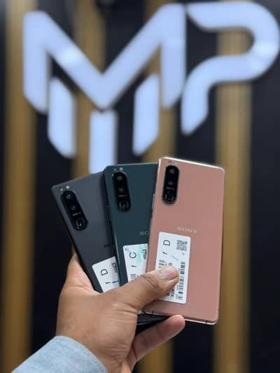 sony Xperia 5 mark 3 8/128 Snapdragon 888 pubg 60fps high game play