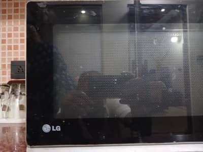 LG Microwave oven