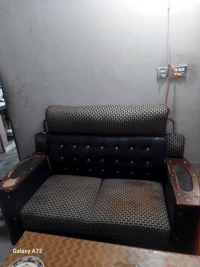 10/6 sofa set