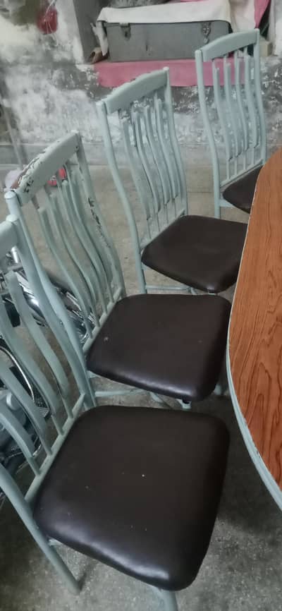 dining table with 08 chairs