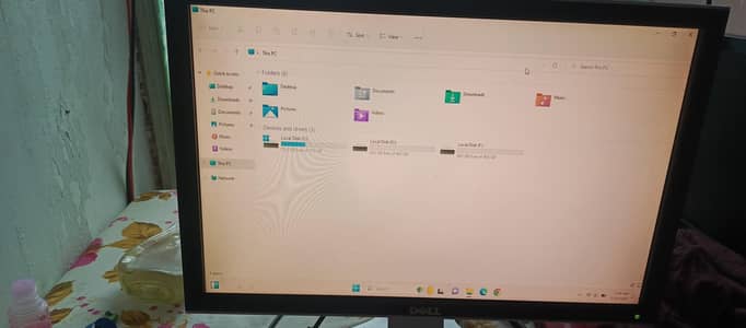 22 inch dell led with dvi port and usb option