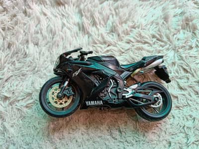 Die cast heavy bike yamaha