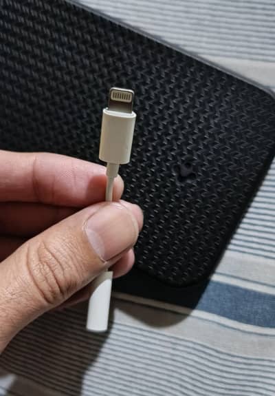 iPhone Handsfree Connector