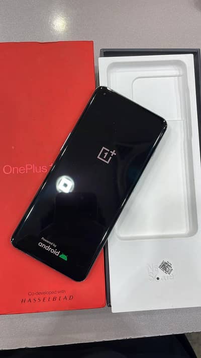one plus 10pro5G 12GB Ram 256GB ROM