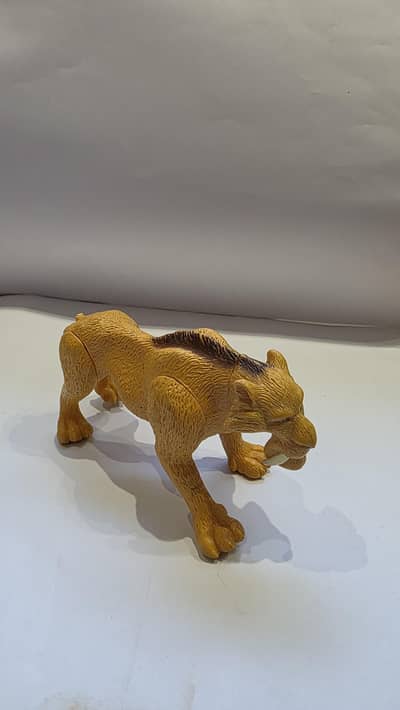 Original Sabertooth Tiger Toy Figure – High Quality Collectible