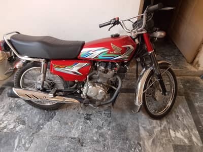 2023 model bilkul jenivon condition me hai