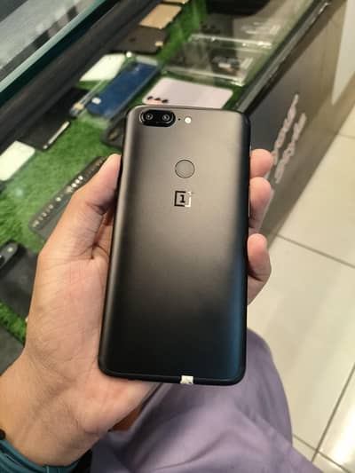 OnePlus 5T 6GB RAM 128GB Black – Smooth Phone | PUBG Supported