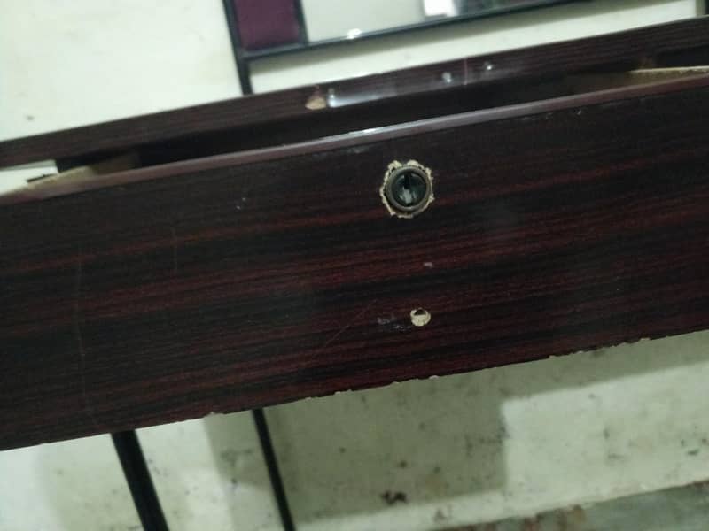 Dressing Table 3