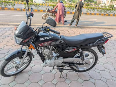 Suzuki 110 Bike 2024 Model