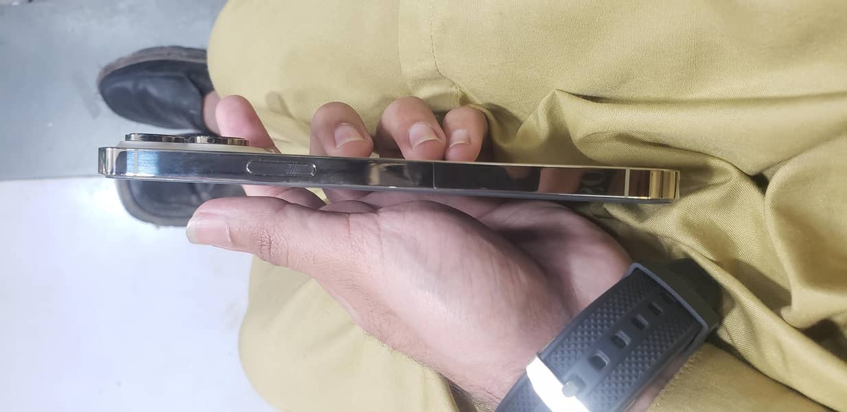 14 pro max  I Cloud 5