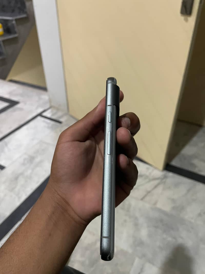 Google pixel 8 1