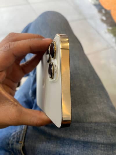 iPhone 13pro max total saaf mobile hy 128 gb . . pta approved