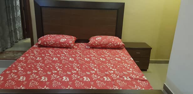 King Size Bed with 2 Side Tables without Matress and Dressing Table