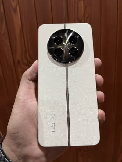 Realme 12+