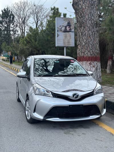 vitz spider shape model import 14/15 islamabad registerd 1000cc power