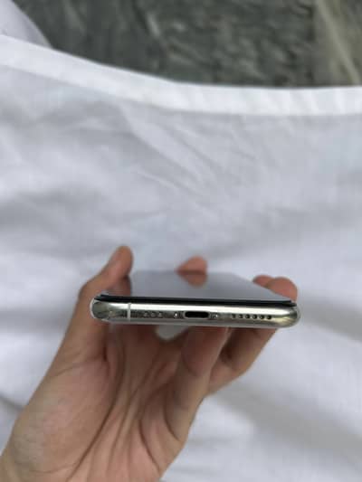 Iphone 11pro Urgent sale