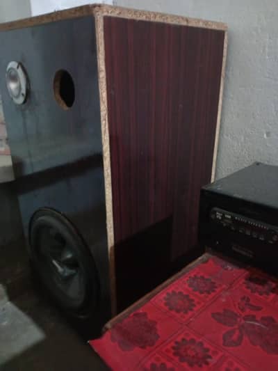 1 foot speaker with emplifier