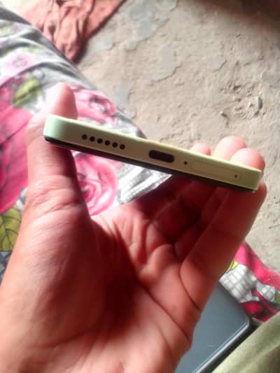 Redmi Note 14 (12GB RAM / 256GB) – Excellent Condition