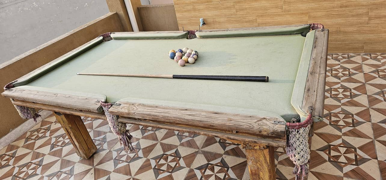 Pool Table 0