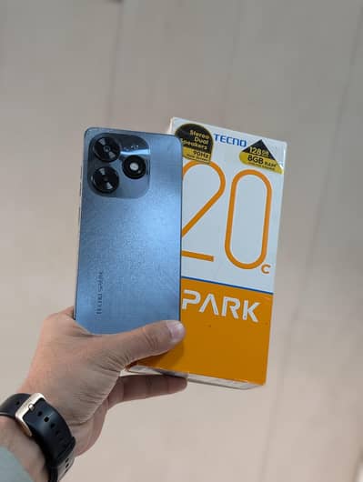 Tecno Spark 20c 8/128 With box 10/10