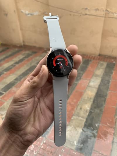 SAMSUNG GALAXY WATCH 5