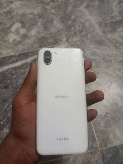 aquos r2 4gb 64 rom
