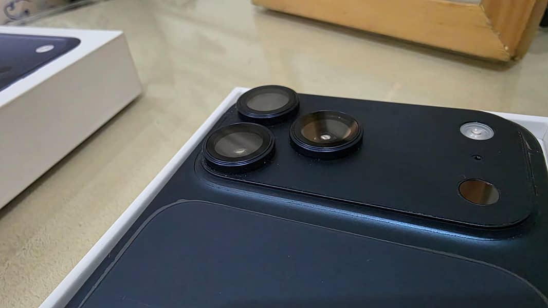 IPhone 17 pro max 1