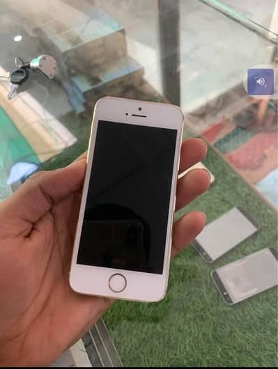 iPhone 5S. . 64 GP PTA approved my WhatsApp 0342. . . 2674. . . 914