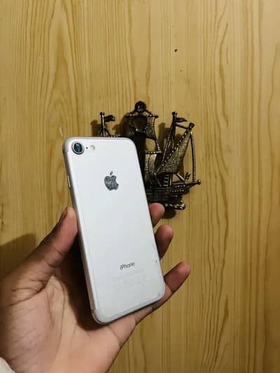 Iphone 7 official pta approved!