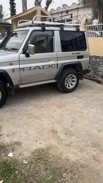 PRADO Land Cruiser