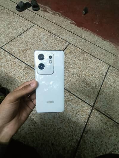 Infinix zero 30 best condition 10/10 scratch less 8/256 amoled display