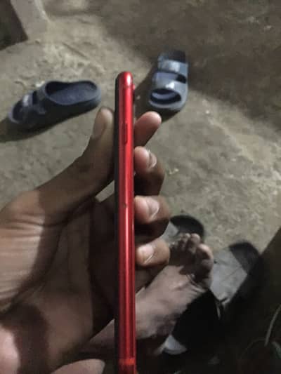 iPhone 8 for sale 10/9 condition mobile number is 03327225907