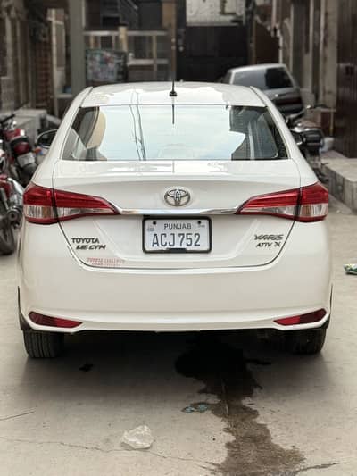 Tyotta yaris 1.5 ativ cvt X full option