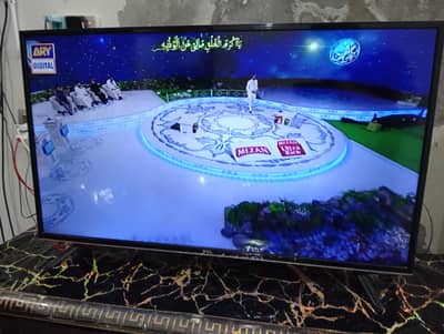 TCL smart LED  40 "  one year used