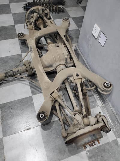 Toyota crown rear differential complete + front suspension