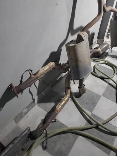 Crown 2007 exhaust complete  with catalytic  converter