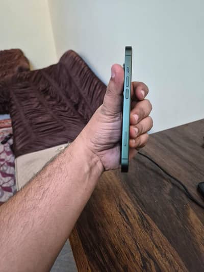 iphone 13 256GB 98% factory unlocked non PTA ONLY PHONE