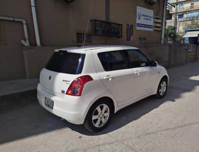 Suzuki swift 2011 totally genuine excellent condition
