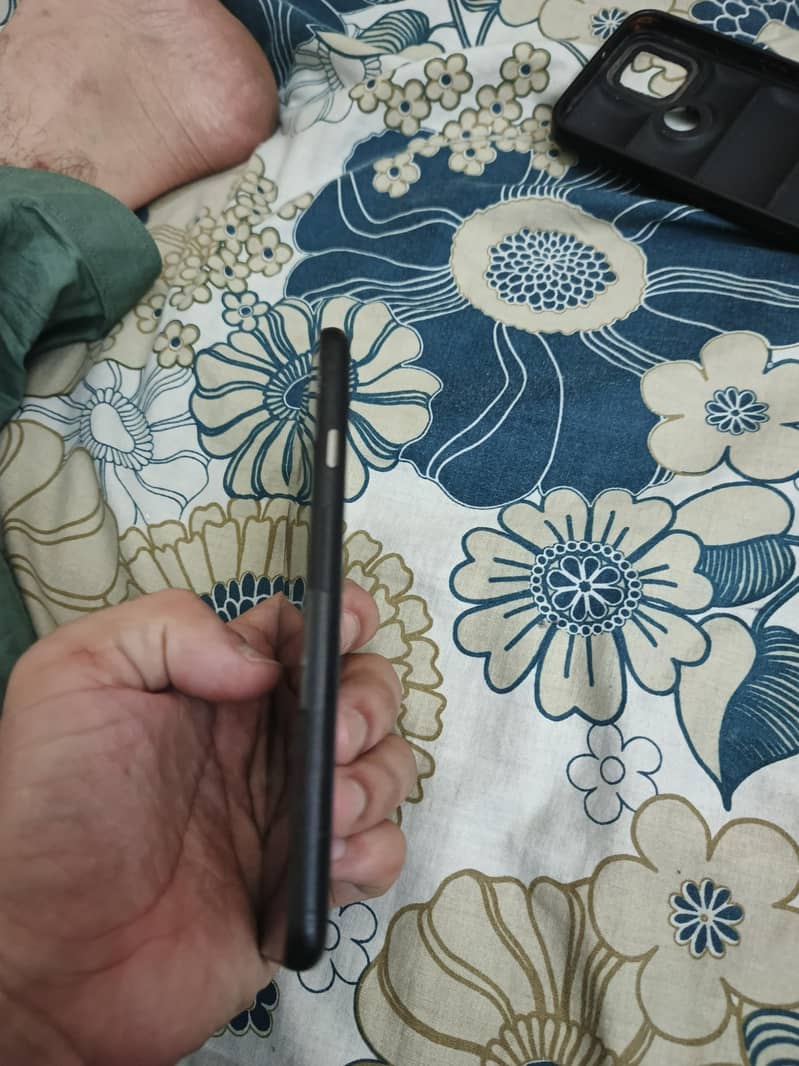 Google pixel panel. damage 2