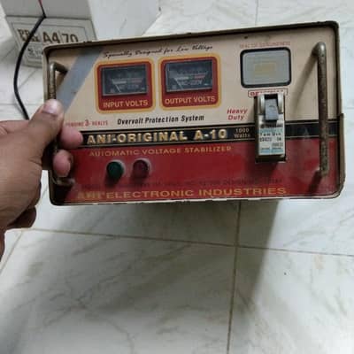 Stablizer for fridge