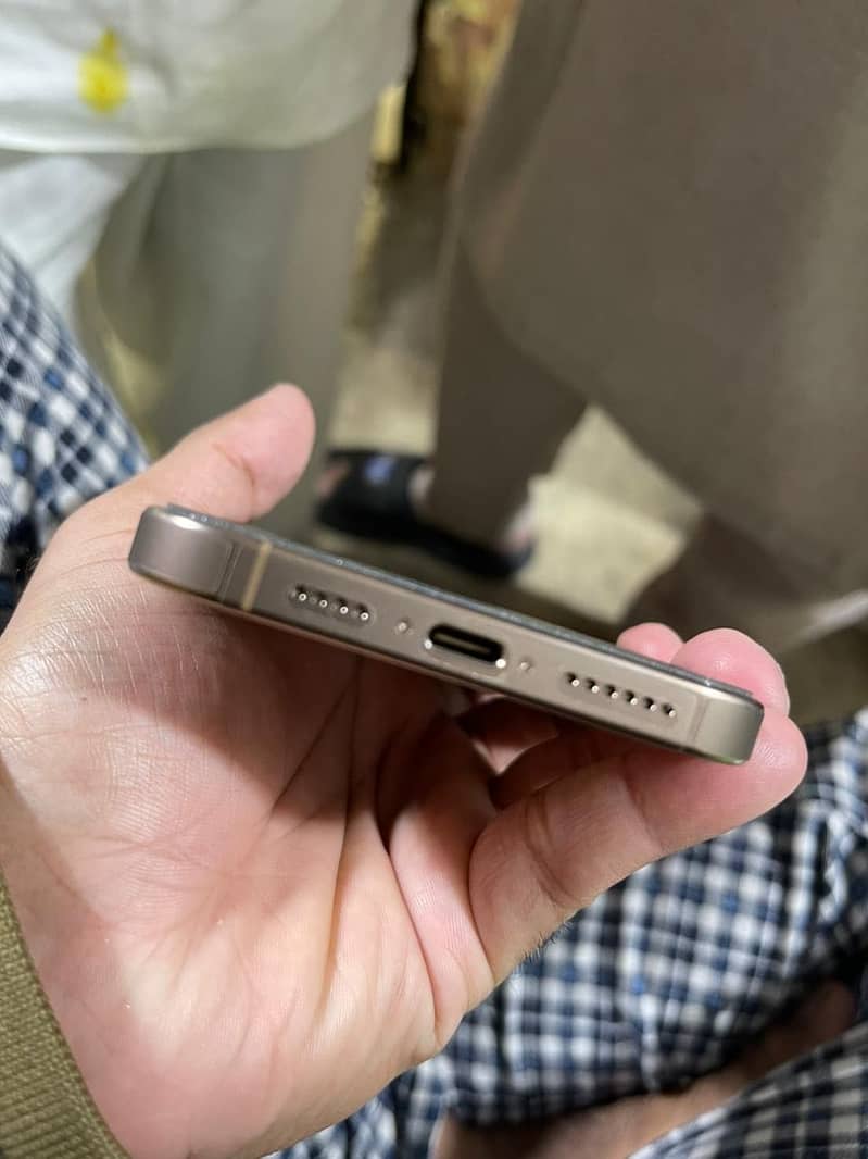 Iphone 16 Pro Max 2