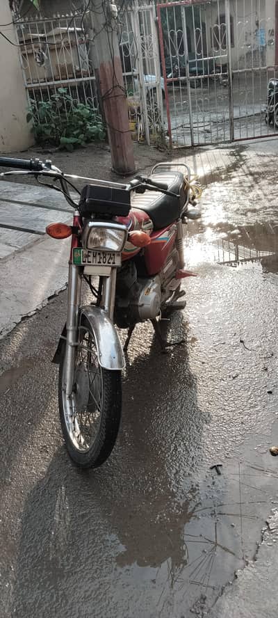 Honda 125 Available For Sale 2015/16 Complete Documents Biomatric. . .