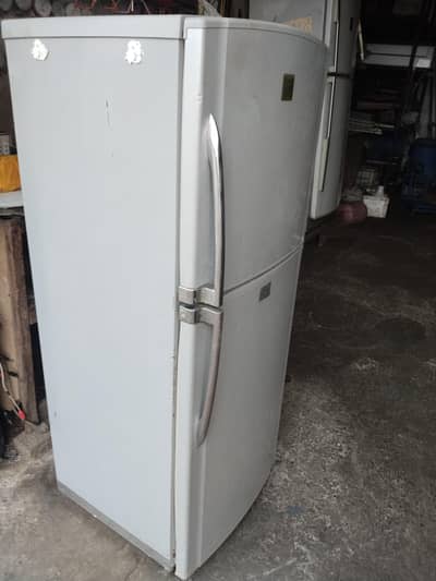 Toshiba Medium Size Fridge All Ok Good Condition