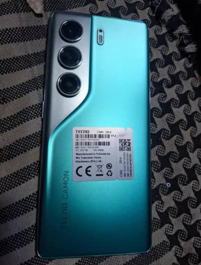 tecno camon 40 pro /8/256