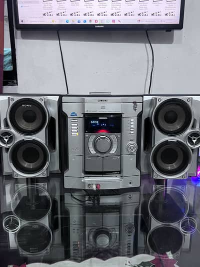 Sony Home theatre 2200 watts pmpo super base BLUETOOTH