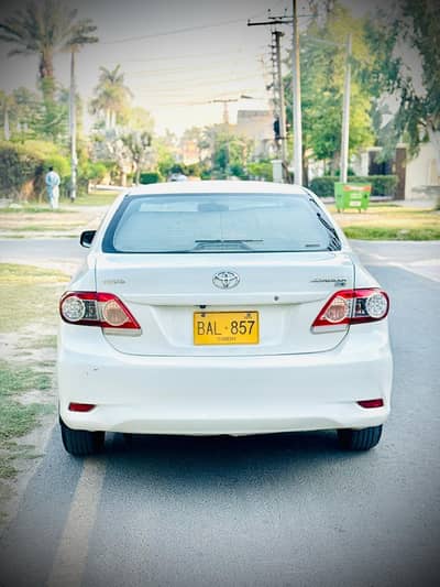 Toyota Corolla gli 2013 model. All original body condition