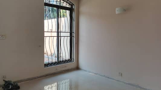 10 Marla Double Storey House For Rent In New Super Town Lahore Cantt