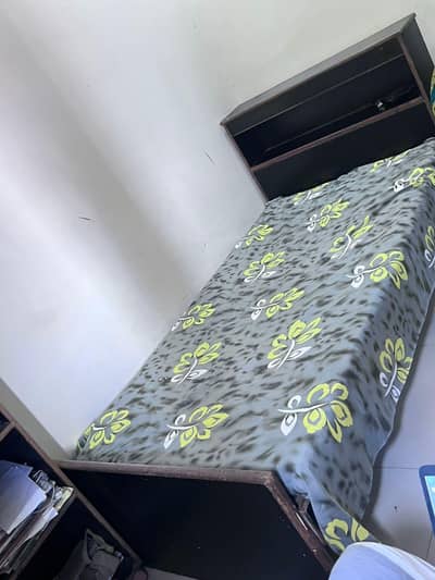 single bed for sale with matress