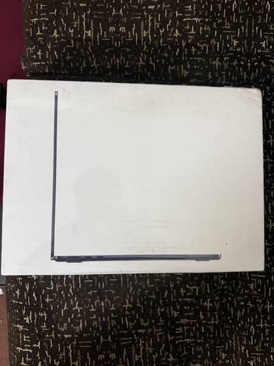 M4 Air 13 Midnight 16/512 10C GPU/ 10C CPU